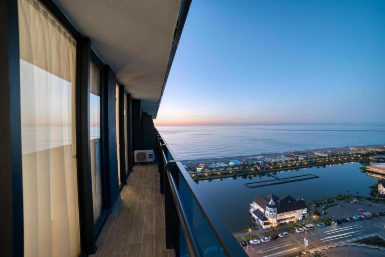 Luxury Sea View Apartments In Orbi City Batumi Zewnętrze zdjęcie
